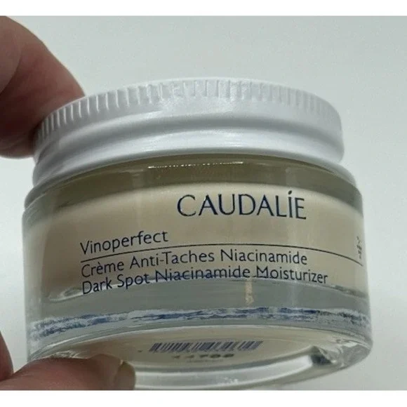 Caudalie Vinoperfect Dark Spot Niacinamide Moisturizer 0.5oz/15mL Travel Sz NEW - Picture 1 of 4
